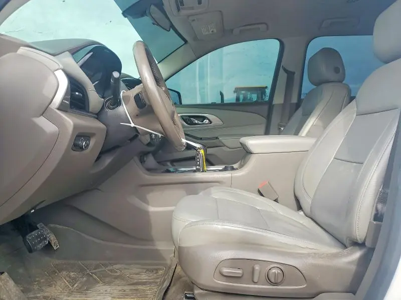 2019 CHEVROLET TRAVERSE LT  