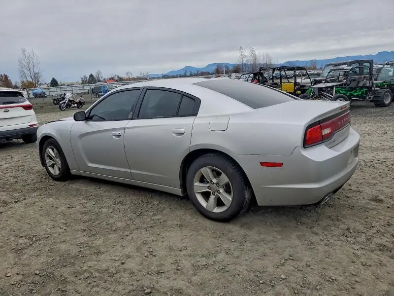 2012 DODGE CHARGER SE  