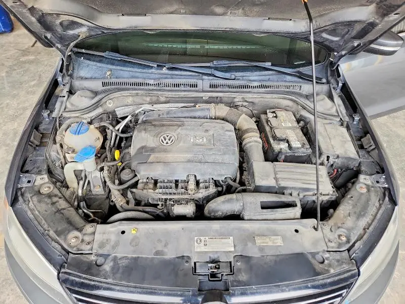 2014 VOLKSWAGEN JETTA SE  