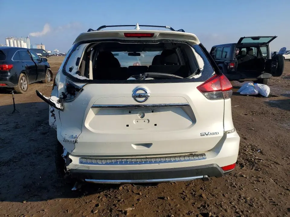 2017 NISSAN ROGUE SV  