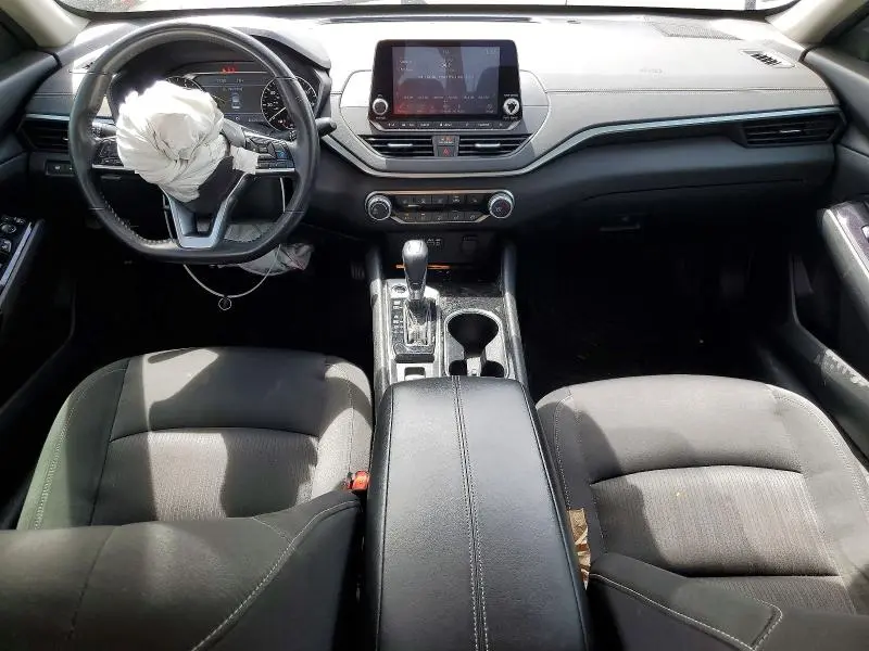 2021 NISSAN ALTIMA SV  