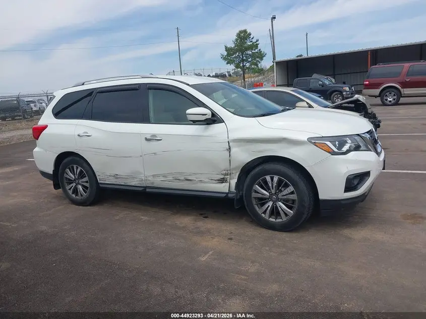 2019 NISSAN PATHFINDER SL