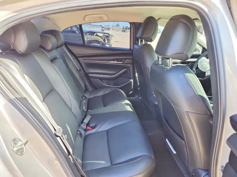 2024 MAZDA 3 SELECT SPORT  