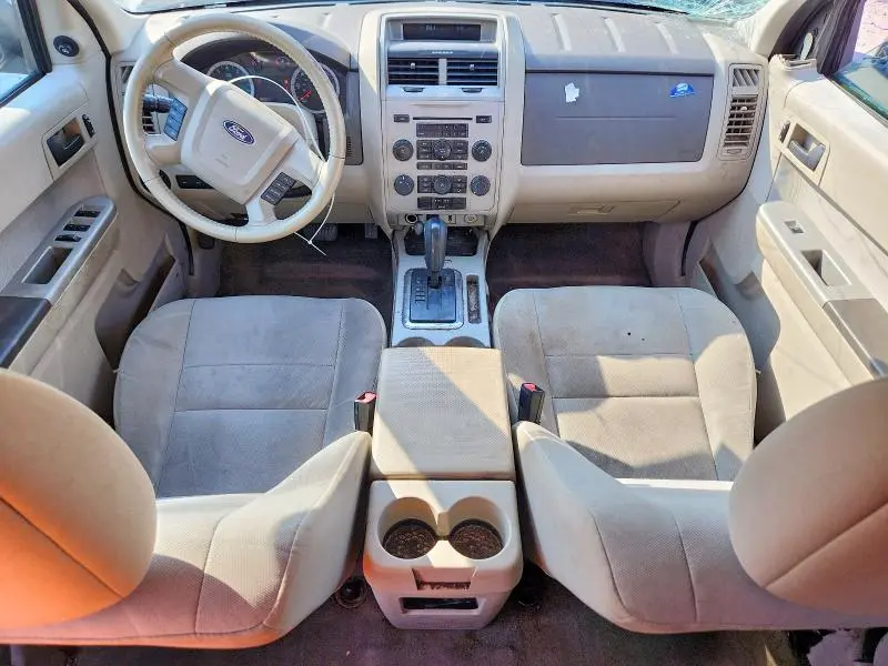 2011 FORD ESCAPE XLT  