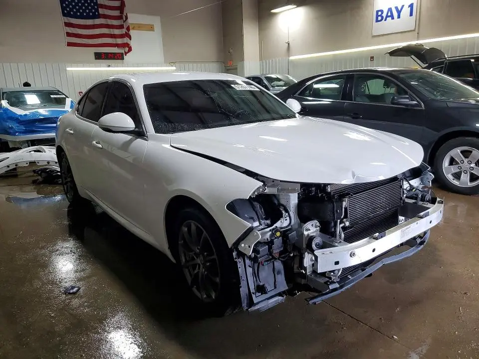 2018 ALFA ROMEO GIULIA Q4  