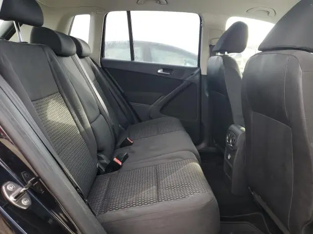 2011 VOLKSWAGEN TIGUAN S  