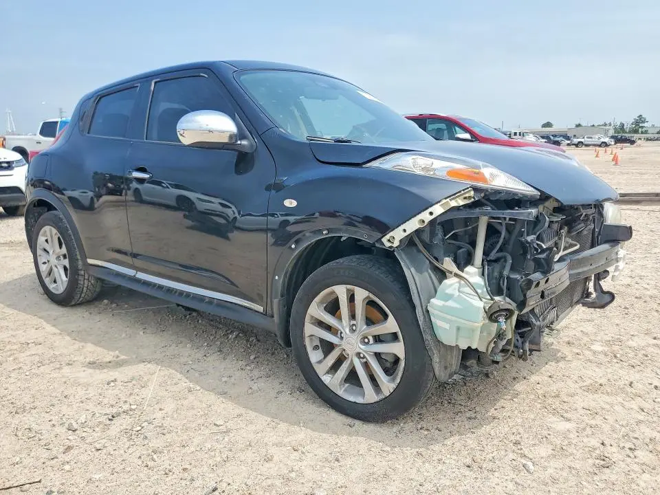2011 NISSAN JUKE S  