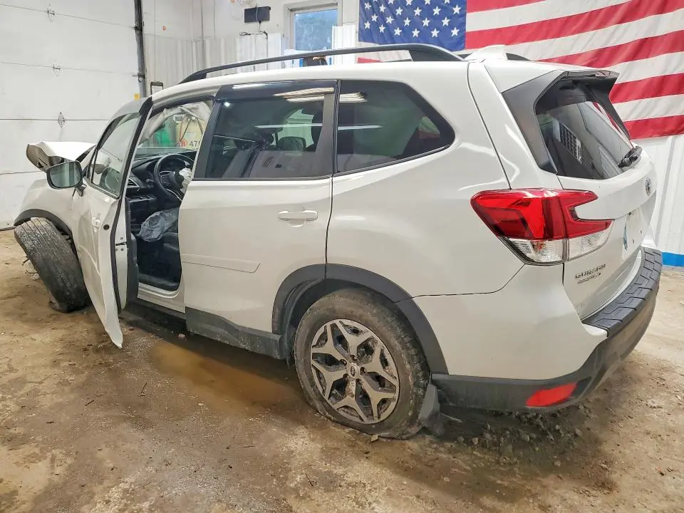 2019 SUBARU FORESTER PREMIUM  
