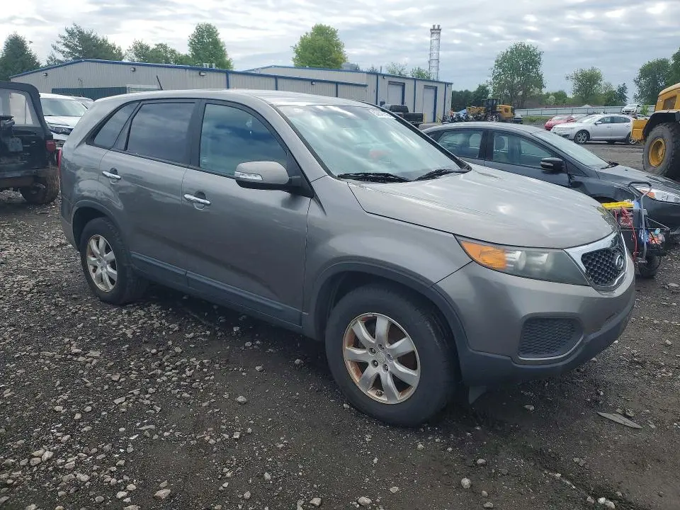 2011 KIA SORENTO LX  