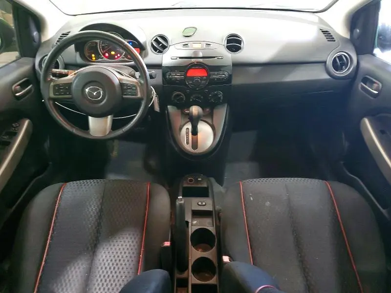 2013 MAZDA MAZDA2   
