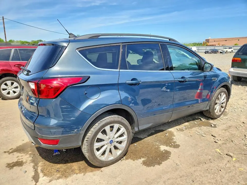 2019 FORD ESCAPE SEL  