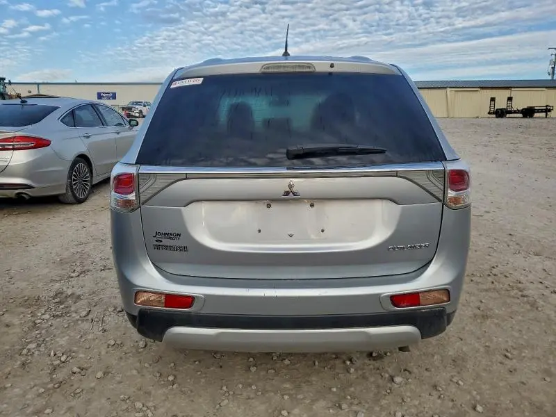 2015 MITSUBISHI OUTLANDER ES  