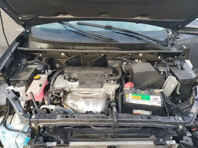 2017 TOYOTA RAV4 XLE  