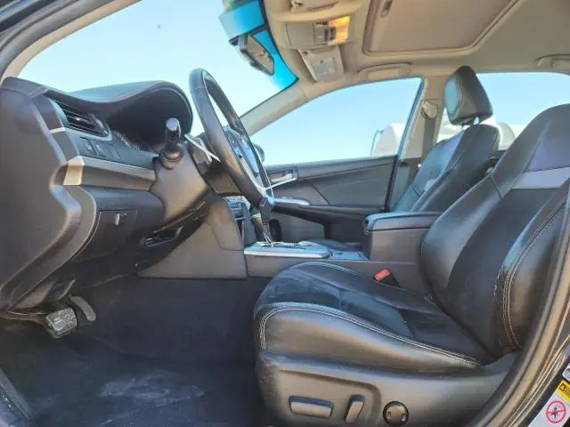 2014 TOYOTA CAMRY SE  