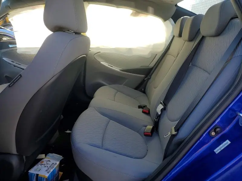 2012 HYUNDAI ACCENT GLS  