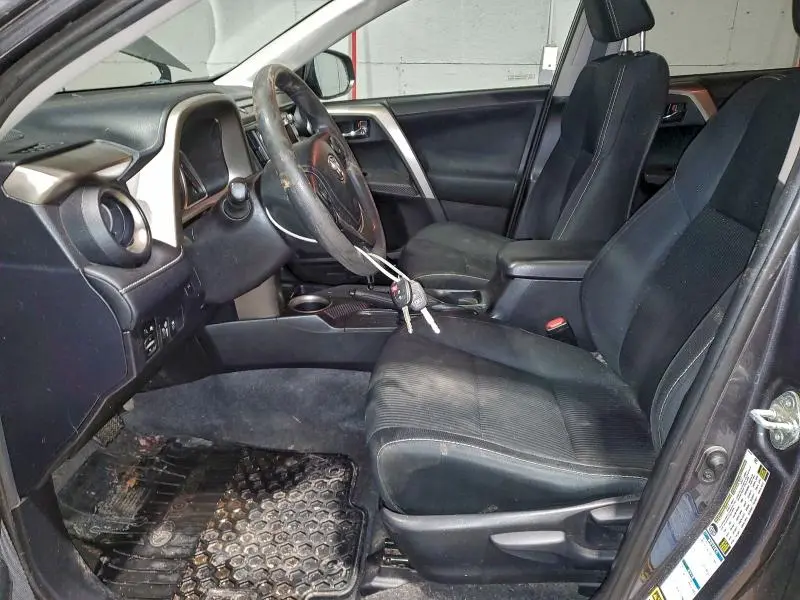 2015 TOYOTA RAV4 XLE  