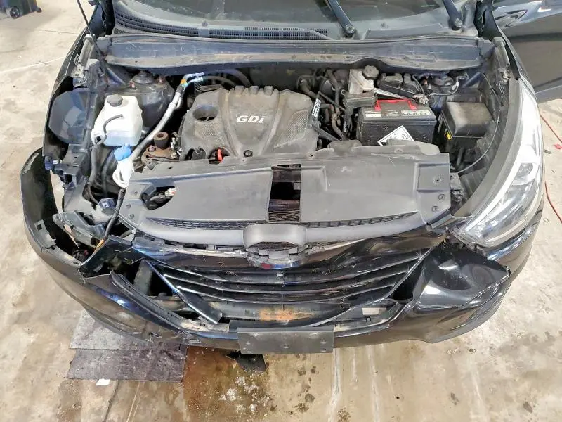 2015 HYUNDAI TUCSON SE  