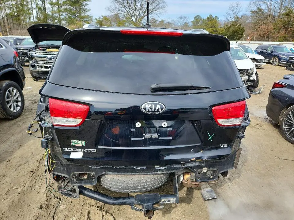 2017 KIA SORENTO LX  