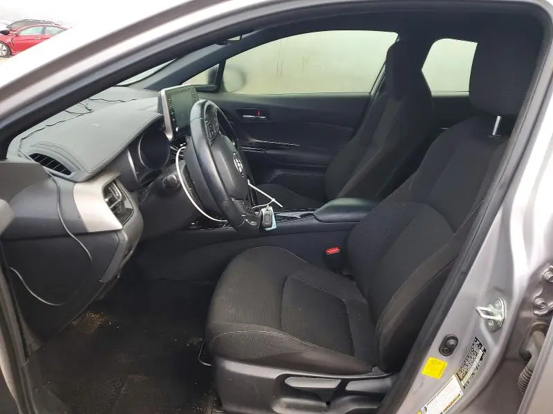 2019 TOYOTA C-HR XLE  