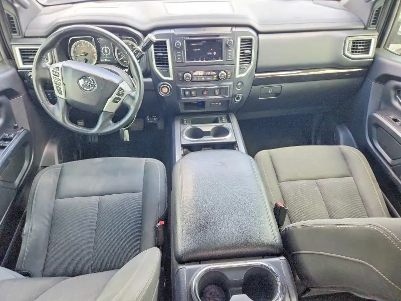 2019 NISSAN TITAN SV  