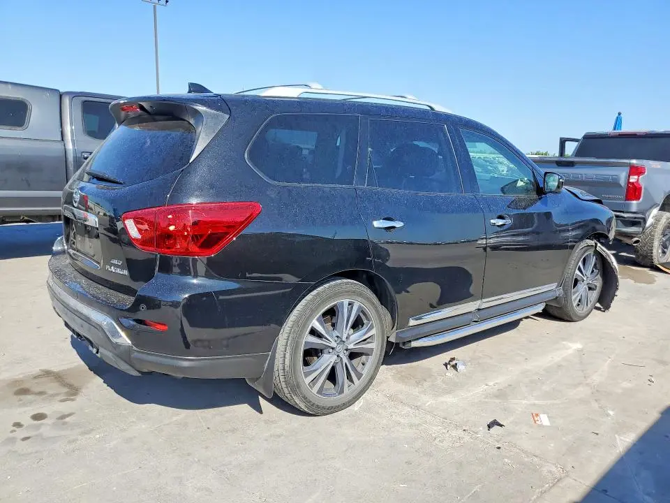 2019 NISSAN PATHFINDER PLATINUM  