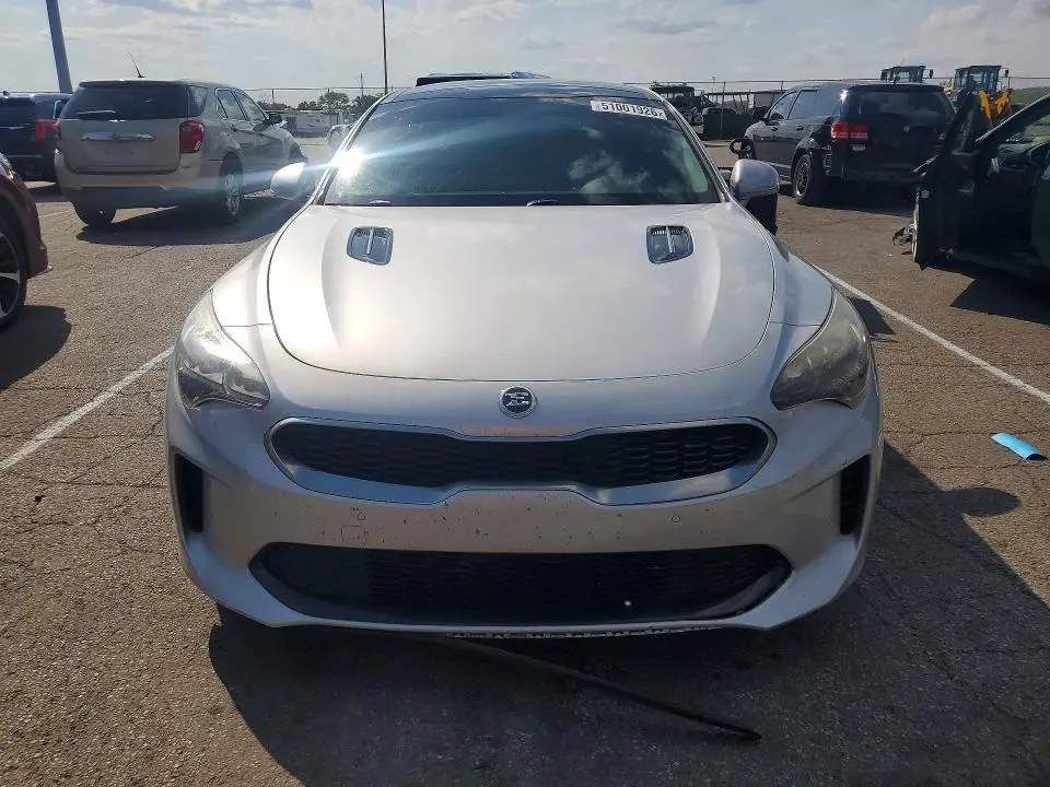 2018 KIA STINGER PREMIUM  