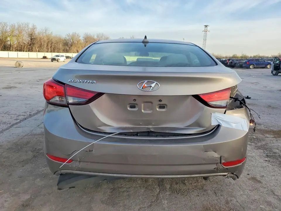 2014 HYUNDAI ELANTRA SE  
