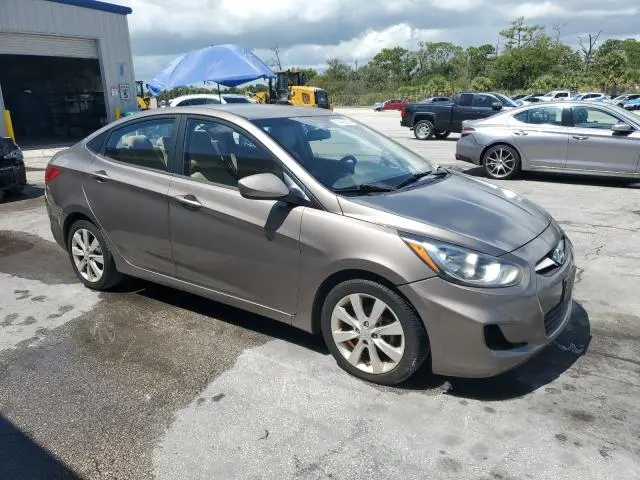 2012 HYUNDAI ACCENT GLS  