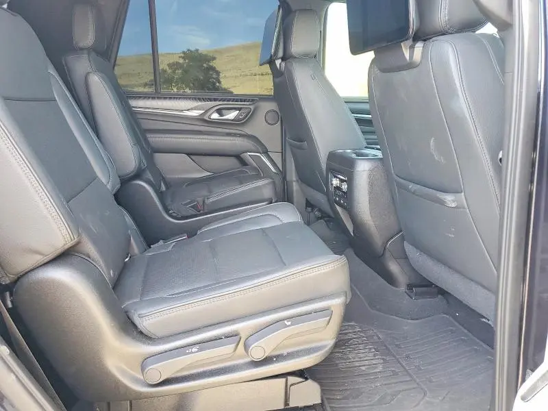 2021 GMC YUKON DENALI  