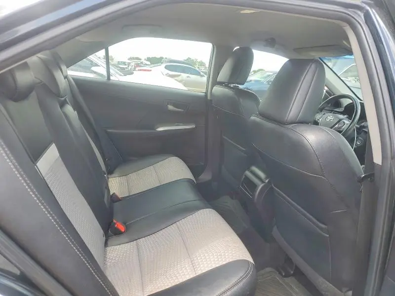 2014 TOYOTA CAMRY SE  