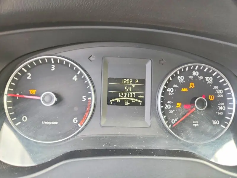 2012 VOLKSWAGEN JETTA TDI  