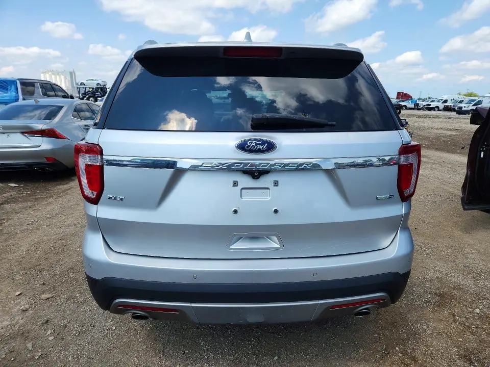 2016 FORD EXPLORER XLT  