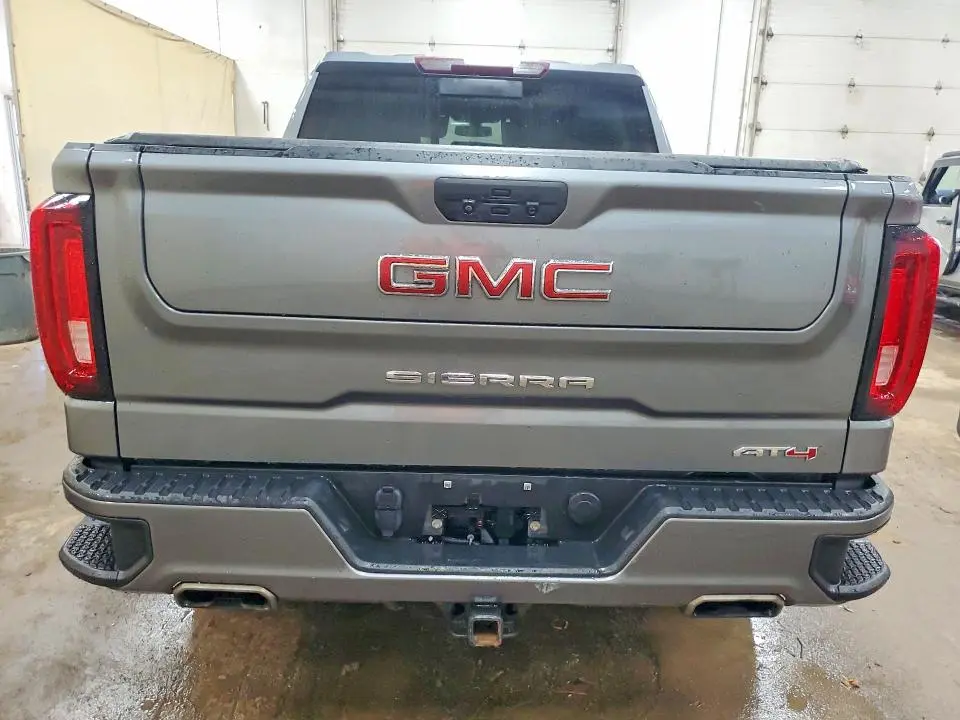 2021 GMC SIERRA K1500 AT4  