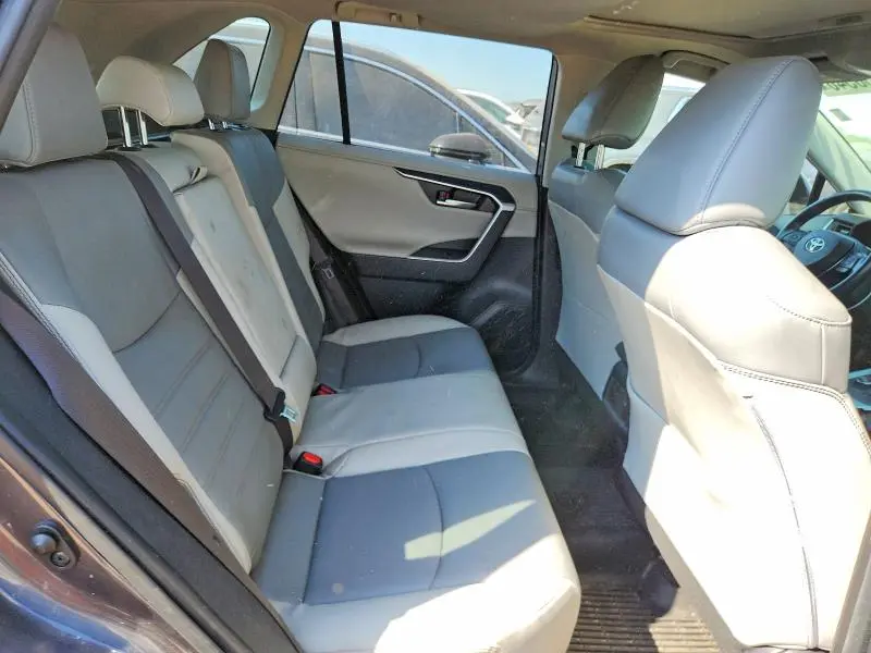 2019 TOYOTA RAV4 LIMITED  