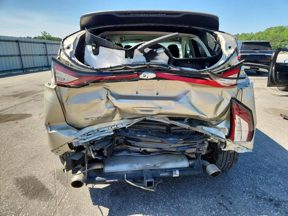 2018 FORD EDGE SE  