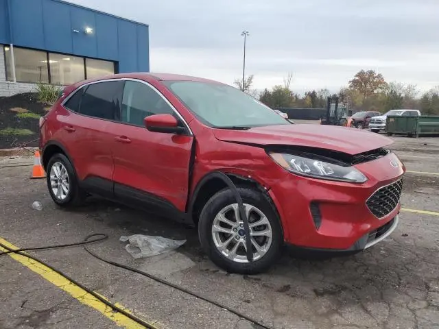 2021 FORD ESCAPE SE  