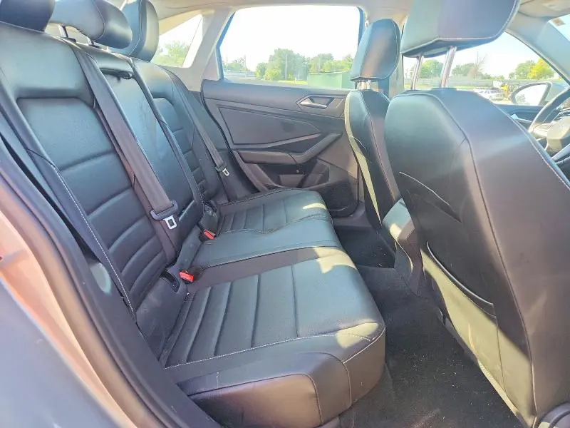 2022 VOLKSWAGEN JETTA SE  