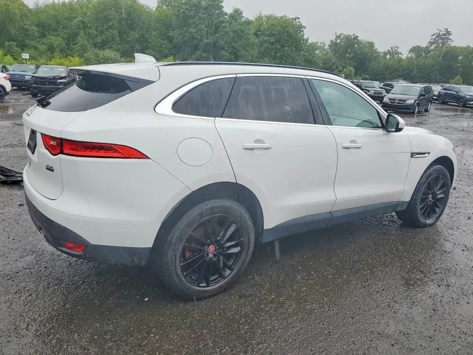 2018 JAGUAR F-PACE PRESTIGE  