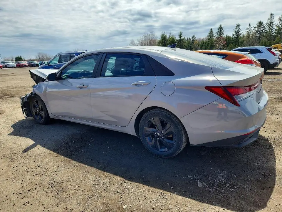 2022 HYUNDAI ELANTRA SEL  
