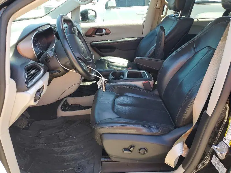 2017 CHRYSLER PACIFICA TOURING L PLUS  