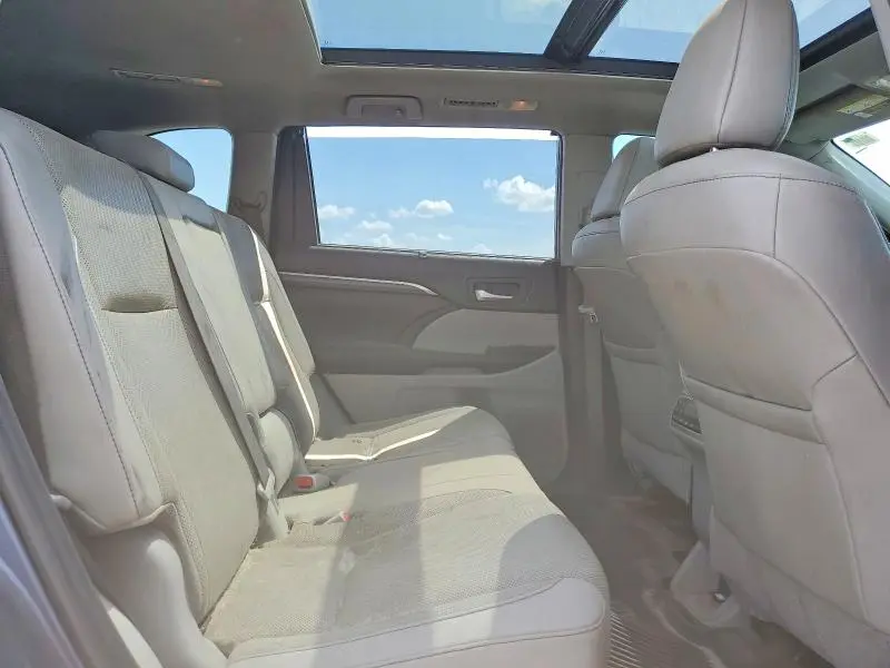 2019 TOYOTA HIGHLANDER LIMITED PLATINUM  