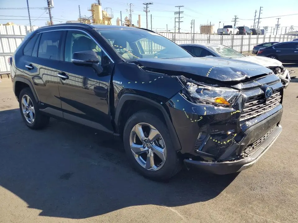 2020 TOYOTA RAV4 LIMITED  