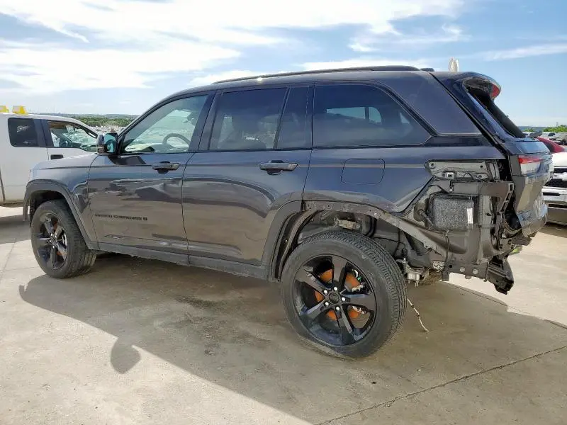 2024 JEEP GRAND CHEROKEE LAREDO  