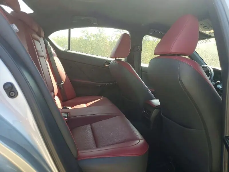 2021 LEXUS IS 300  