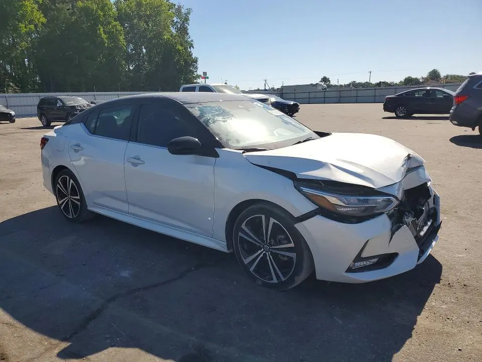 2023 NISSAN SENTRA SR  