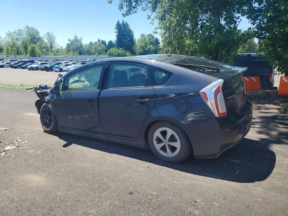 2015 TOYOTA PRIUS TWO  