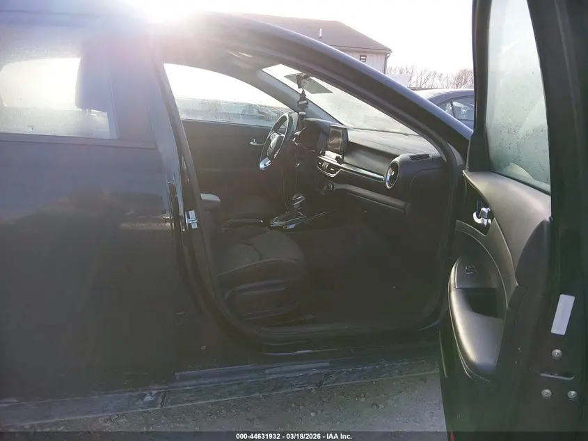 2019 KIA FORTE S