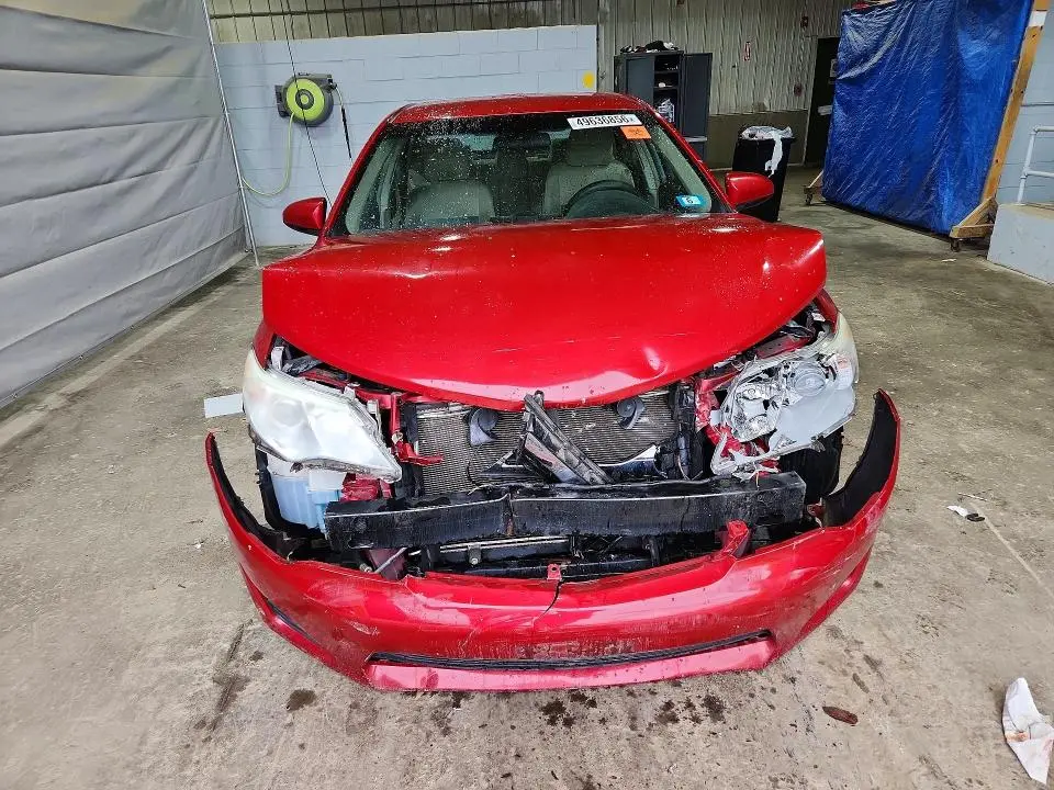 2013 TOYOTA CAMRY LE  