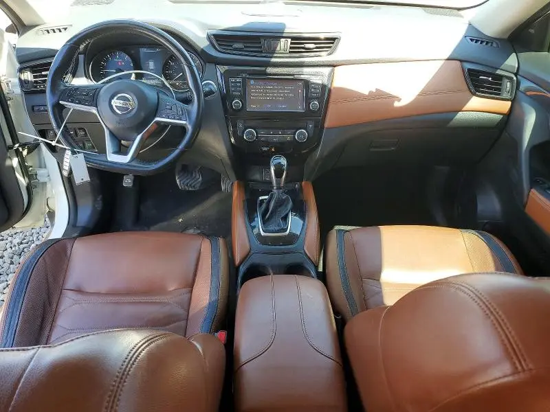 2017 NISSAN ROGUE SL  