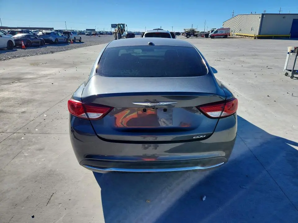 2015 CHRYSLER 200 LIMITED  